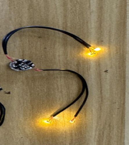 Magnetically Operated Module with 4 SMD LEDs in Warm White